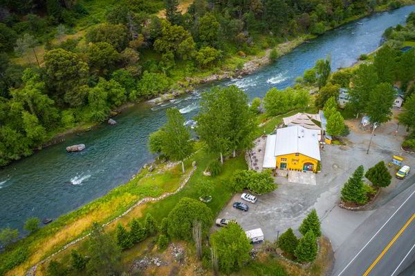 Wedding Venue & Retreat Center in Junction City, CA near Trinity River | Strawhouse Resort